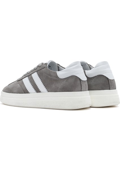 Kadın Gri Bağcıklı Kalın Tabanlı Süet Deri Sneaker 25SFD511010