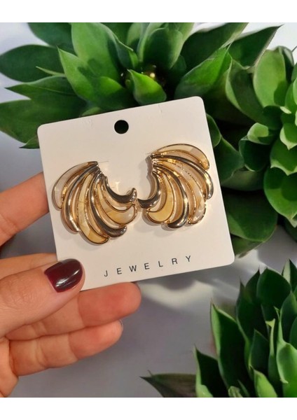 Kıvrımlı Istiridye Gold&krem Kemik Vip Küpe modelleri