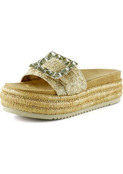 Bej Sabit Tek Bant Kristal Taş Süslemeli Hasır Dokulu Dolgu Topuklu Terlik