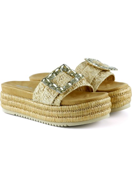Bej Sabit Tek Bant Kristal Taş Süslemeli Hasır Dokulu Dolgu Topuklu Terlik fırsatları