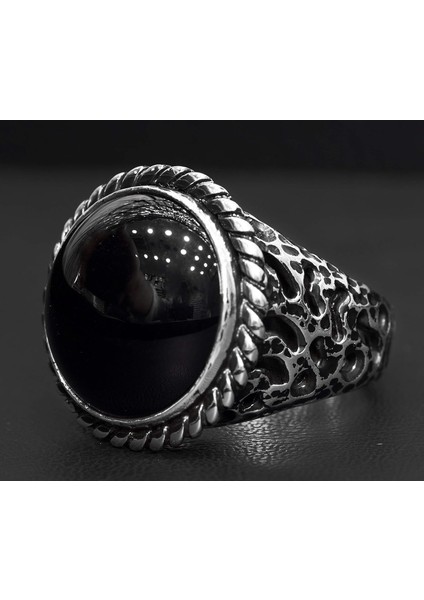 Erkekler Için 925 Ayar Gümüş Yüzük - Doğal Oniks Taşı ile Cesur ve Şık Tasarım fiyatları