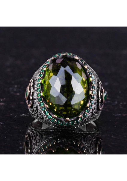 925 Ayar Gümüş El Yapımı Yüzük - Oluşturulmuş Peridot Taş Yüzük