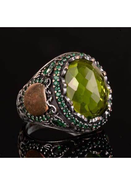 925 Ayar Gümüş Yüzük ile Oluşturulmuş Yapay Peridot Taşı - Şık Erkek Yüzüğü modelleri