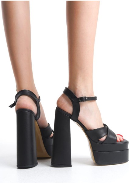 Kadın Elina Siyah Çapraz Bantlı 15 cm Platform Topuklu Ayakkabı