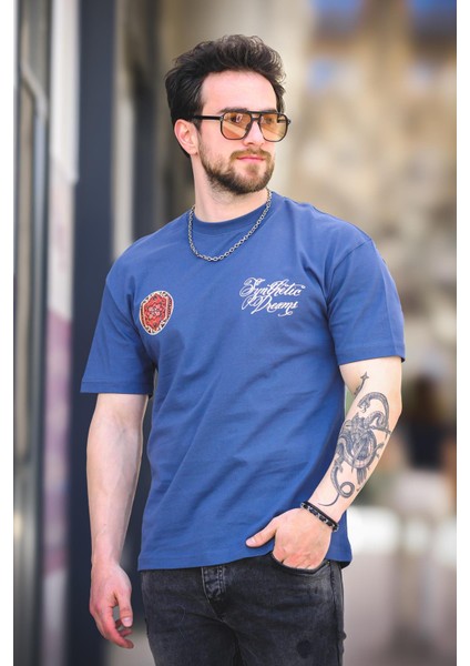 Etnik Desen Logolu Sırt ve Ön Baskılı Pamuklu Comfort Erkek Tshirt modelleri