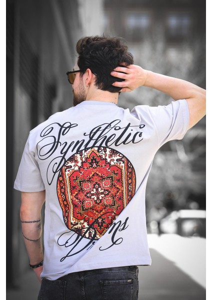 Etnik Desen Logolu Sırt ve Ön Baskılı Pamuklu Comfort Erkek Tshirt