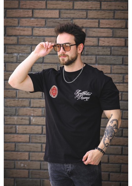 Etnik Desen Logolu Sırt ve Ön Baskılı Pamuklu Comfort Erkek Tshirt fırsatları