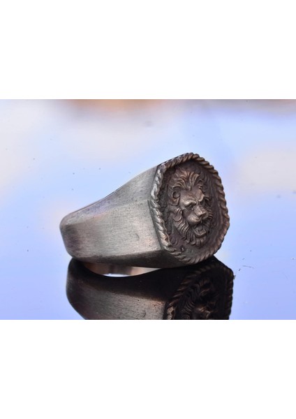 El Yapımı 925 Ayar Gümüş Erkek Aslan Yüzüğü - Gücün ve Cesaretin Sembolü fırsatları