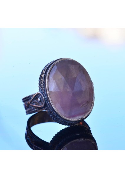 Doğal Pembe Safir Taşlı El Yapımı Yüzük, Sterlin Gümüş Erkek Yüzüğü - Olgun Bireyler Için Minimalist Tasarım, Aşk ve Bilgelik Sembolü fırsatları
