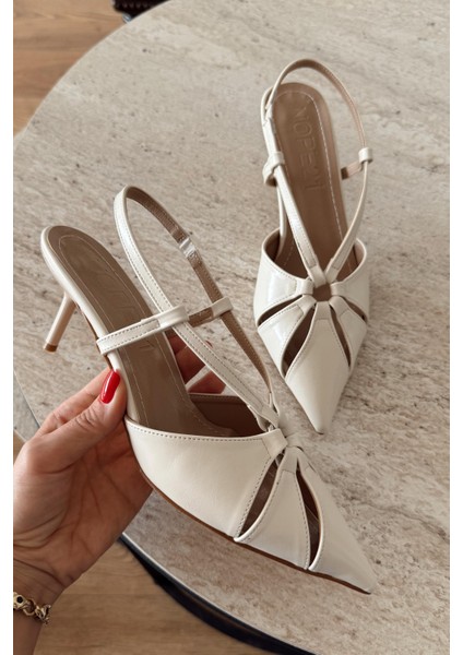 Cecile Kırık Beyaz Stiletto fırsatları