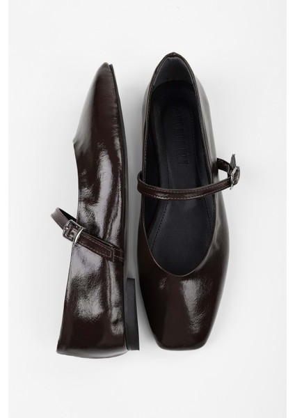 Kadın Sore Kahve Cilt Babet