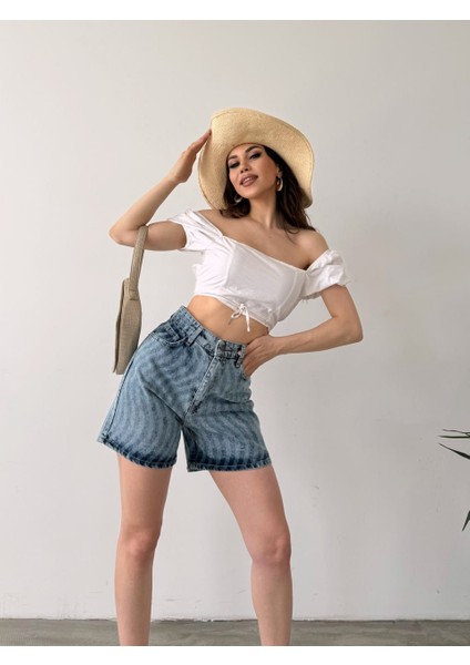 Paçası Püsküllü Desenli Denim Şort