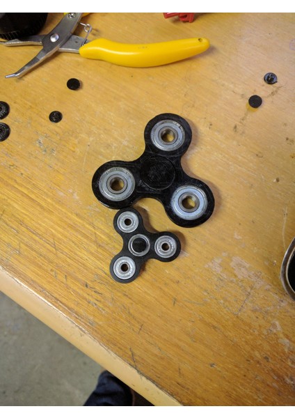 Küçük Fidget Spinner THN2468944