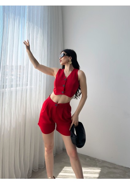 Önü Düğmeli Crop Yelek ve Şort Ikili Takım