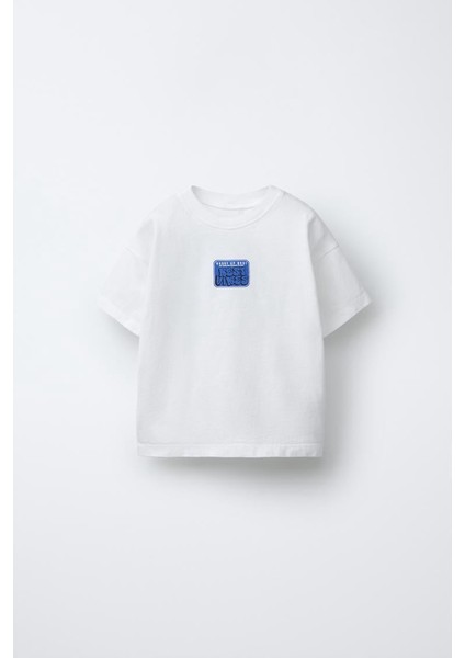 Erkek Çocuk Pamuklu Beyaz London Kamyon Baskılı T-Shirt - Şehir Temalı fiyatları