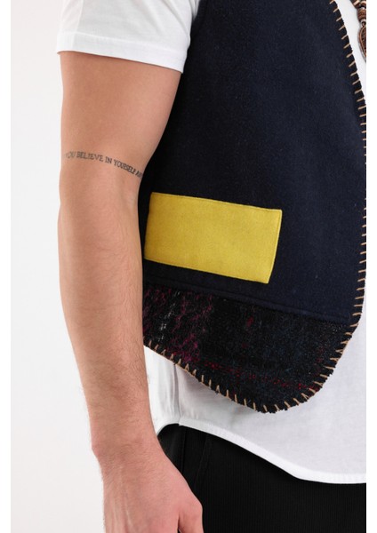 Düğme ve Kemer Detaylı Deri Yelek modelleri