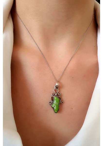 Yesil turkuaz gümüş el isi tasarim kolye