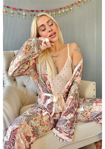 Somon Flore Exclusive Örme Sabahlıklı Kadın Pijama Takımı