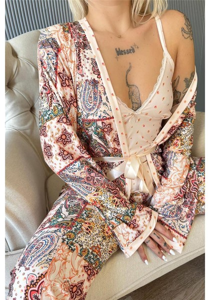 Somon Flore Exclusive Örme Sabahlıklı Kadın Pijama Takımı