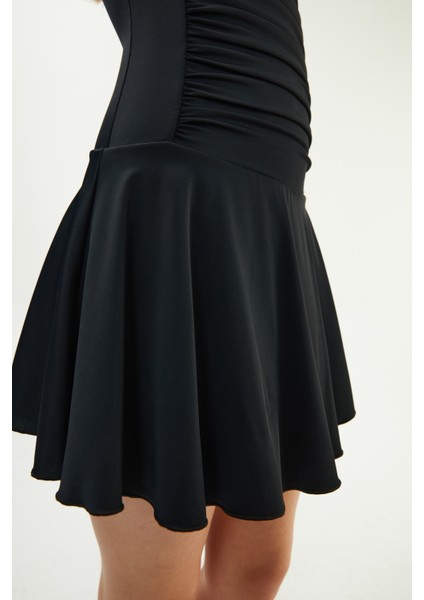 Siyah 2273ESMY Drapeli Etekli Mayo fırsatları