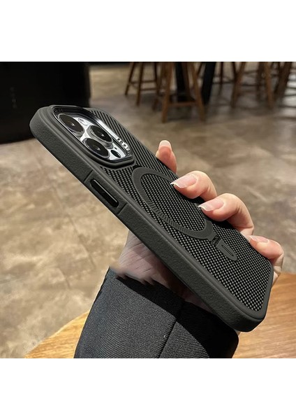 Apple iPhone 14 Pro Max Uyumlu Kılıf Zebana Best Karbon Fiber Kılıf (Kablosuz Şarj Destekli) Siyah