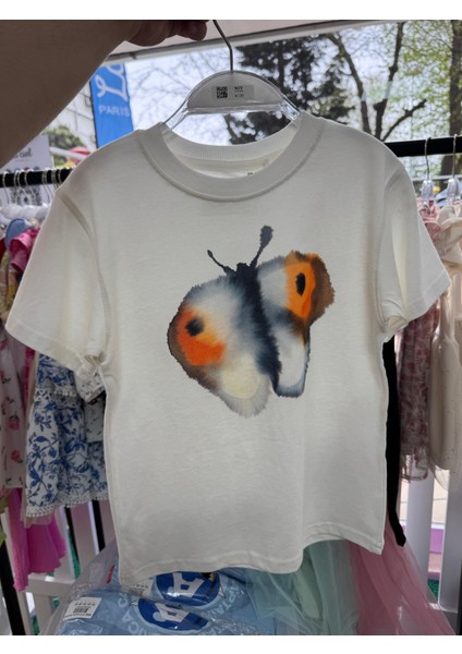 Kız Çocuk Pamuklu Ekru Suluboya Kelebek Desenli T-Shirt