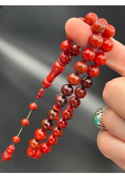 Kırmızı Kahverengi Geçişli Sıkma Kehribar Beyzi Kesim Tesbih 12X12 mm – SK370230.190425 fiyatları