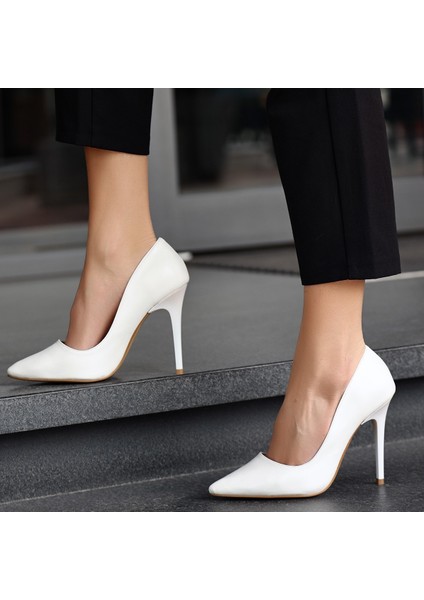 Hillar Beyaz Cilt Stiletto Ayakkabı - Lisinya