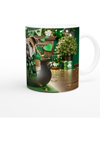St. Patrick Şapkasıyla Şans Kazanında Bulldog Temalı Baskılı Kupa Bardak modelleri