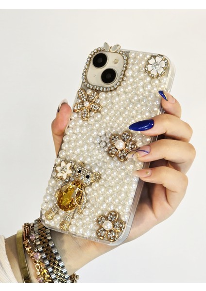 Apple iPhone 13 ve 14 Uyumlu Incili ve 3D Karakterli El Yapımı Taşlı Premium Koruyucu Telefon Kılıfı fiyatları