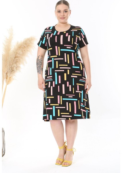 Kadın Siyah Pembe Geometrik Çizgi Desen Midi Elbise fiyatları