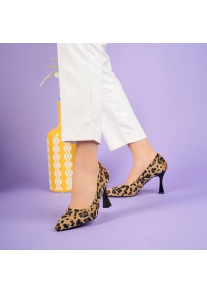 3026 Bej Yüksek Topuklu Kadın Ayakkabı fırsatları