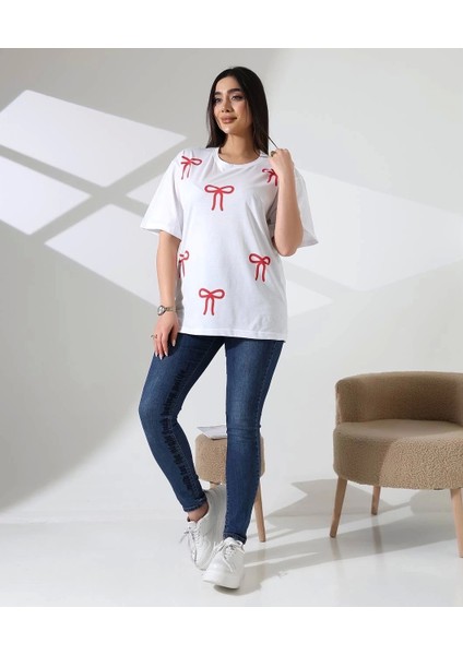 Kurdele Baskılı Tişört