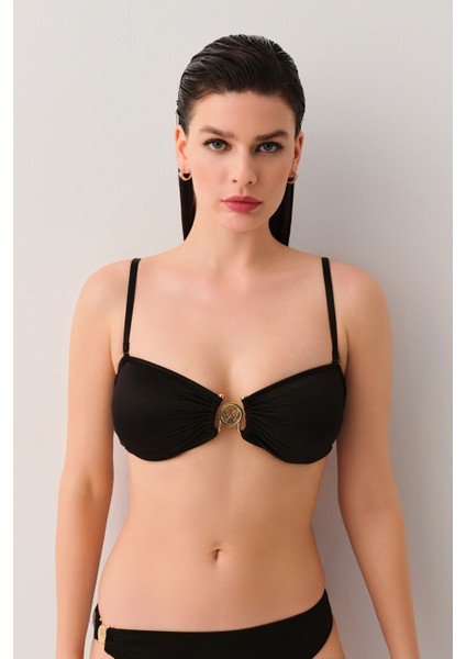 Noir W Aksesuarlı Detaylı Bikini Üst