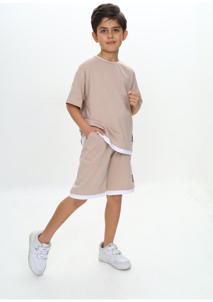 Erkek Çocuk Yazı Armalı Şortlu Takım modelleri