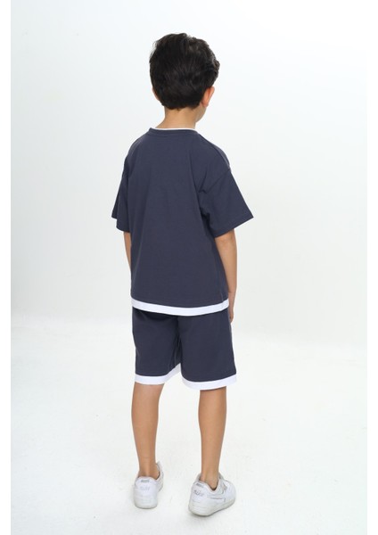 Erkek Çocuk Yazı Armalı Şortlu Takım modelleri