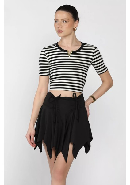 Kadın Asimetrik Kesim Bel Büzgü Detaylı Şortlu Mini Etek P-00016346 fiyatları