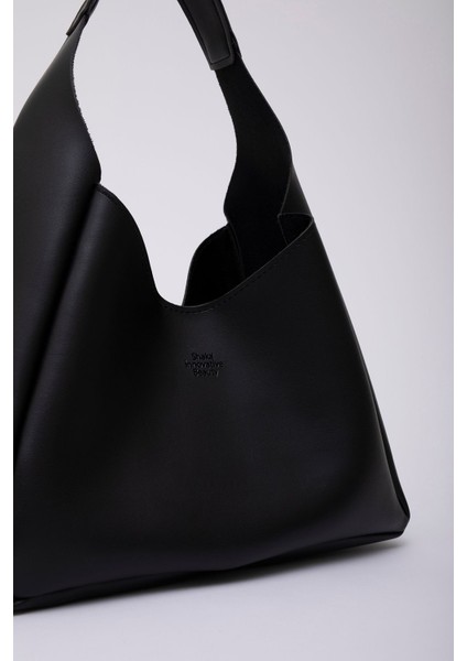 Siyah Shk19 Çıtçıt Kapatmalı Deri Fermuarlı Makyaj Çantalı El Ve Omuz Çantası E:33 U:15 G:10 C fırsatları