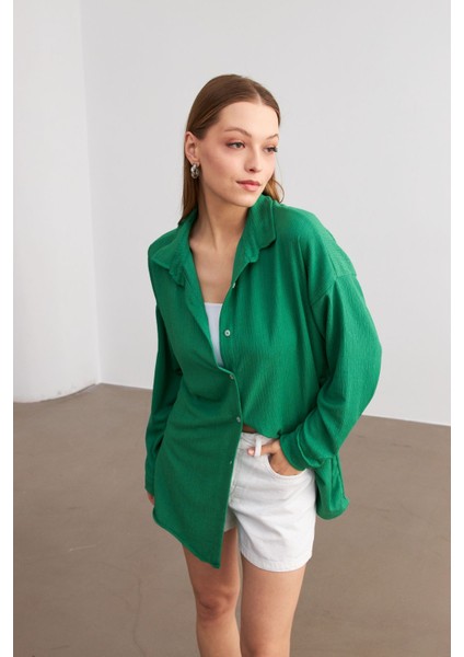 Kadın Yeşil Oversize Uzun Krinkıl Gömlek