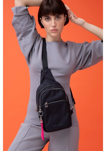 Unıted Colors Of Benetton Kadın Vücut Çantası Bnt_1457