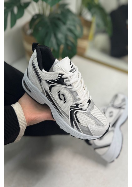 Günlük Kadın Beyaz Siyah Sneaker Kaymaz Yüksek Taban Desenli Triko Bağcıklı Koşu Spor Ayakkabı 530