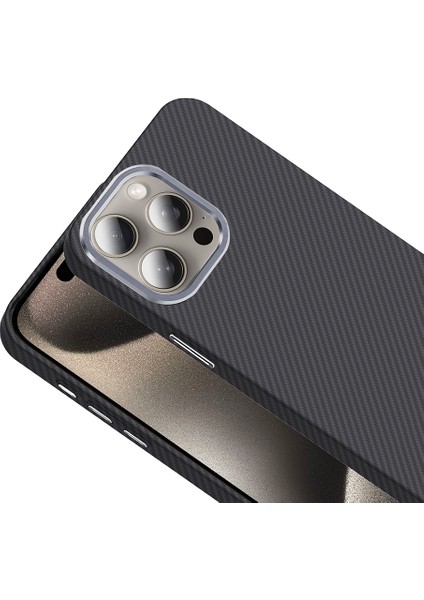 Apple iPhone 15 Pro Max Kılıf Magsafe Şarj Özellikli Karbon Fiber Görünümlü Ardx Gros Kapak - Siyah-Lacive