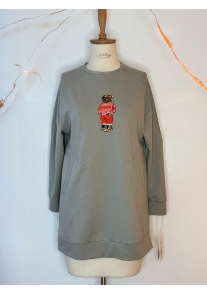Ayıcık Nakışlı Sweatshirt