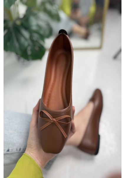 Günlük Kadın Babet Fiyonklu Kısa Topuk Küt Burun Hafif Rahat Kalıp Tırtık Taban Ayakkabı 393