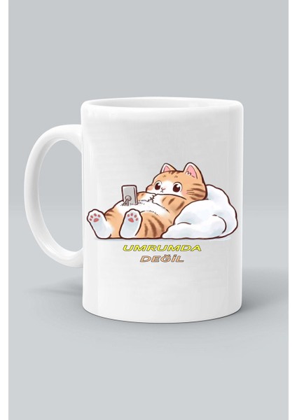 Umrumda Değil Umursamaz Kedi Baskılı Beyaz Kupa Bardak
