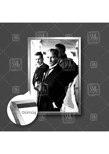 Mustafa Kemal Atatürk Karizma Asalet Siyah Beyaz Fotoğraf Çerçeveli Dikey Kanvas Tablo fırsatları