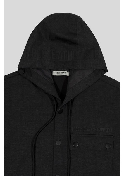 Kapüşon Yaka Önü Cep Detaylı Slim Fit Erkek Sweatshirt