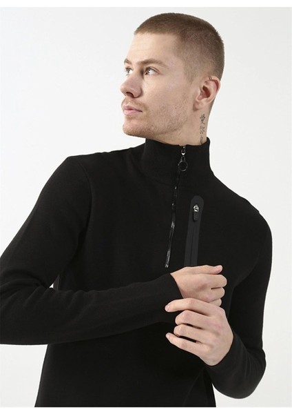 Dik Yaka Fermuar Detaylı Slim Fit Erkek Kazak
