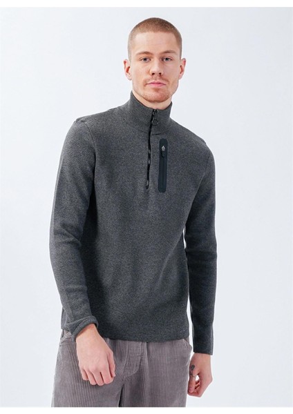 Dik Yaka Fermuar Detaylı Slim Fit Erkek Kazak