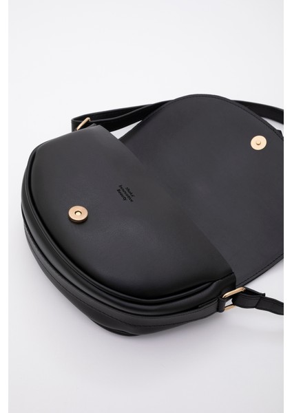 Siyah SHK92 Kilit Detaylı Suni Deri Tek Bölmeli Çıtçıtlı El, Kol ve Omuz Çantası U:15 E:25 G:6 cm